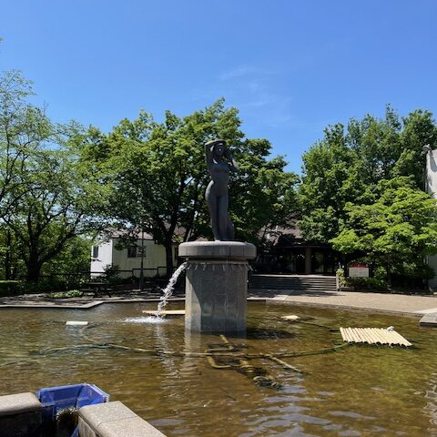 甲州市勝沼ぶどうの丘　心安らぐ丘の上の風景