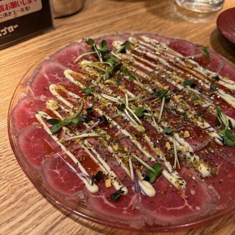 ラム肉酒場ラムゴロー【神田】クセになる香りとラムの旨み
